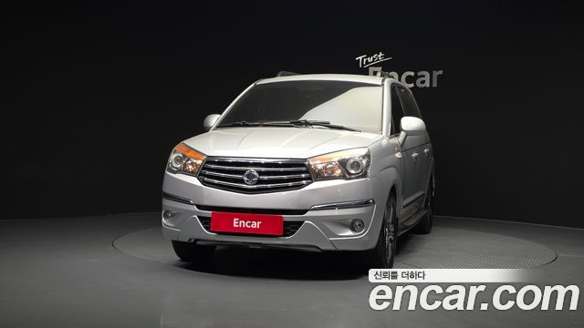 KG Mobility (SsangYong) Korando Turismo 4WD 9-Seater Adventure 60th Edition 2015 — фото 3