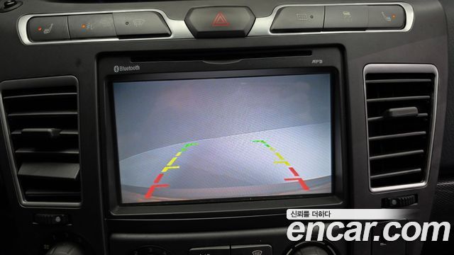 KG Mobility (SsangYong) Korando Turismo 4WD 9-Seater Adventure 60th Edition 2015 — фото 15