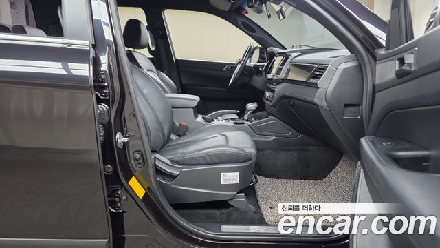 KG Mobility (SsangYong) Rexton Sports Khan Diesel 2.2 4WD Prestige 2021 — фото 11