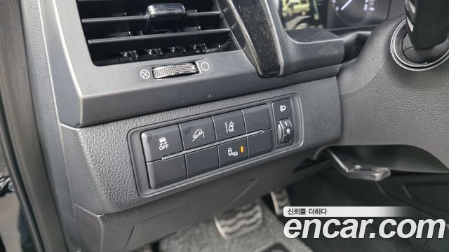 KG Mobility (SsangYong) Rexton Sports Khan Diesel 2.2 4WD Prestige 2021 — фото 15