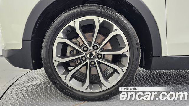 KG Mobility (SsangYong) Tivoli Armor Gear Edition 2WD 2018 — фото 5