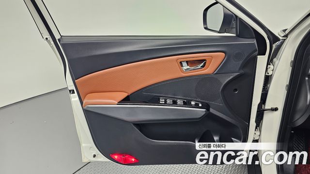 KG Mobility (SsangYong) Tivoli Armor Gear Edition 2WD 2018 — фото 24