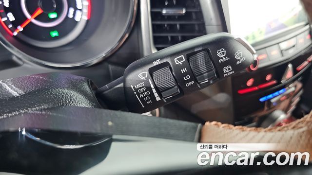 KG Mobility (SsangYong) Tivoli Armor Gear Edition 2WD 2018 — фото 28