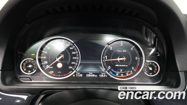 BMW 5 Series (F10) 520d xDrive M Aero Dynamic 2016 — фото 8