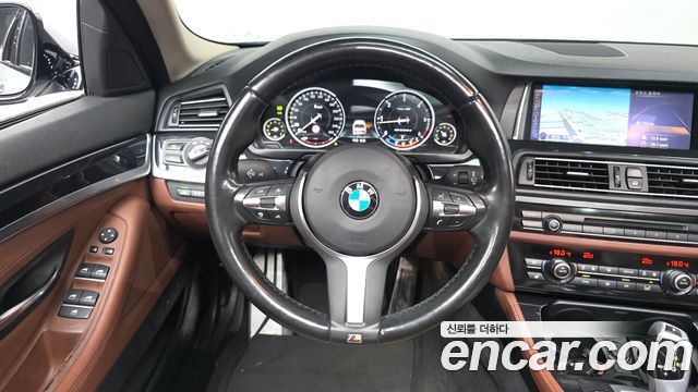 BMW 5 Series (F10) 520d xDrive M Aero Dynamic 2016 — фото 13