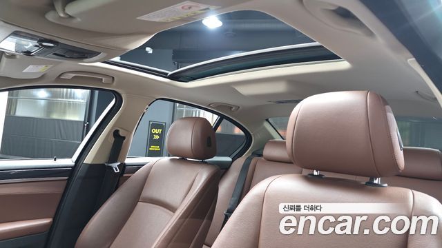BMW 5 Series (F10) 520d xDrive M Aero Dynamic 2016 — фото 18