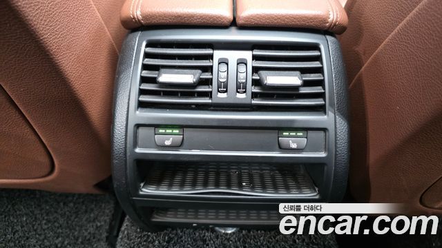 BMW 5 Series (F10) 520d xDrive M Aero Dynamic 2016 — фото 19
