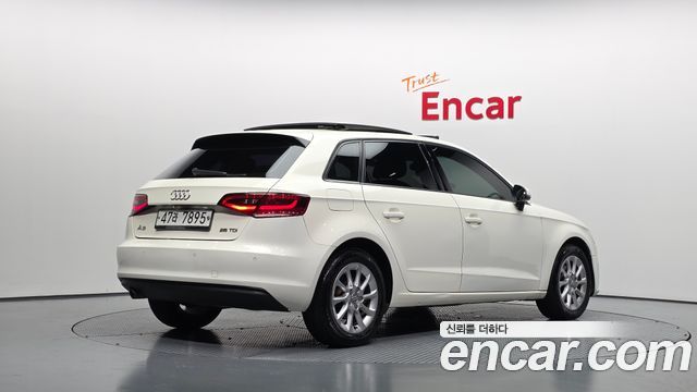 Audi A3 25 TDI Dynamic Sportback 8V 2015 — фото 2