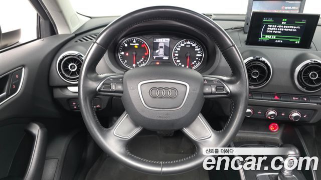 Audi A3 25 TDI Dynamic Sportback 8V 2015 — фото 13