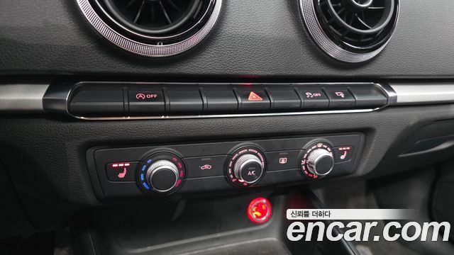 Audi A3 25 TDI Dynamic Sportback 8V 2015 — фото 17