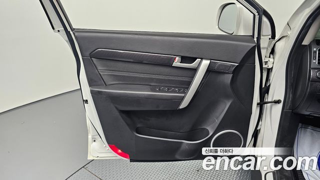Chevrolet Captiva 2WD LT 2014 — фото 24