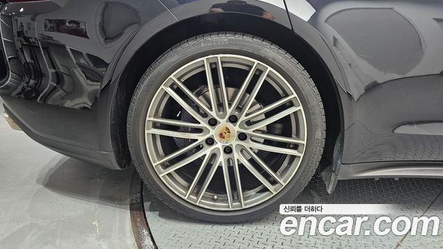 Porsche Panamera (971) 3.0 AWD 2020 — фото 5