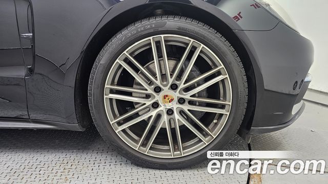 Porsche Panamera (971) 3.0 AWD 2020 — фото 21