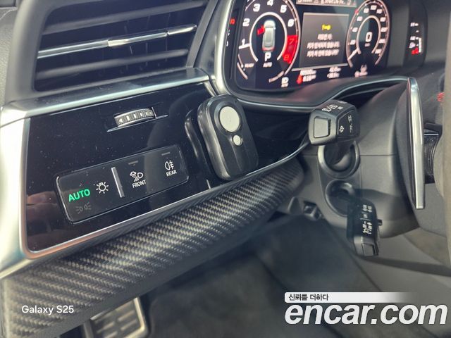 Audi RSQ8 (4M) 4.0 TFSI Quattro 2022 — фото 16