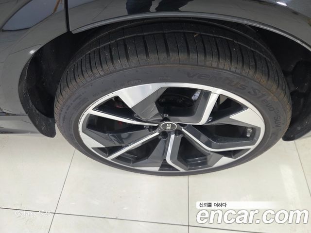 Audi RSQ8 (4M) 4.0 TFSI Quattro 2022 — фото 21