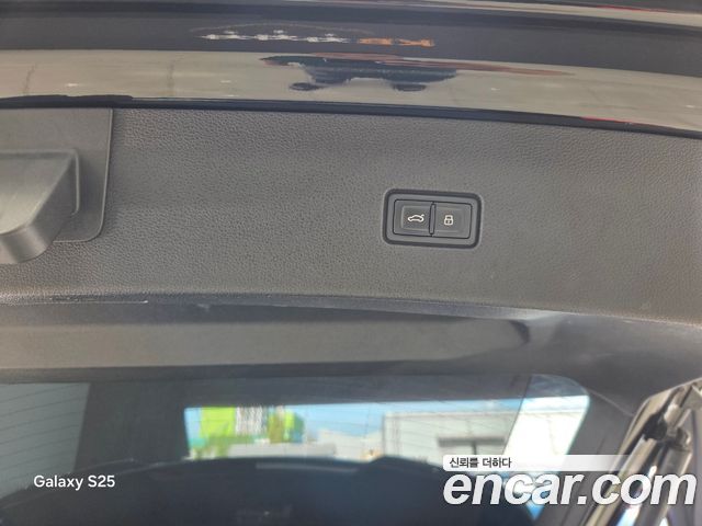 Audi RSQ8 (4M) 4.0 TFSI Quattro 2022 — фото 23