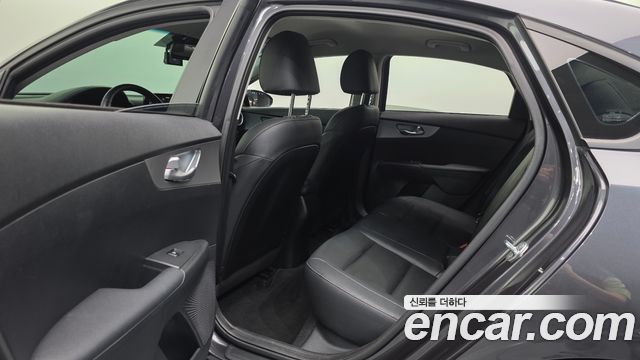 Kia K3 (II) 1.6 Prestige 2022 — фото 17