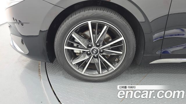 Hyundai Grandeur (IG) 2.5 Le Blanc 2023 — фото 5
