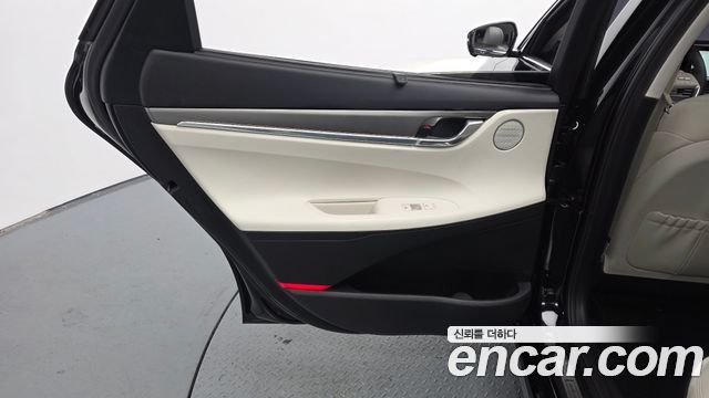 Hyundai Grandeur (IG) 2.5 Le Blanc 2023 — фото 25