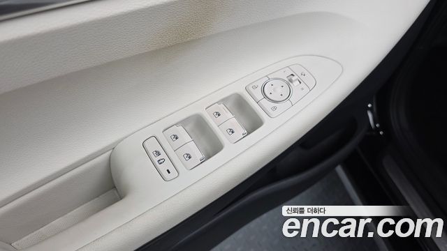 Hyundai Grandeur (IG) 2.5 Le Blanc 2023 — фото 30