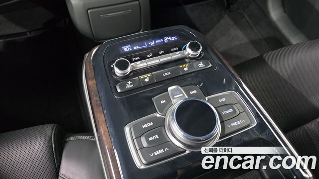 Genesis EQ900 3.8 GDI AWD Luxury 2016 — фото 19