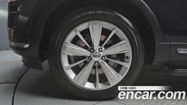 Ford Explorer 2.3 Limited 4WD 5th 2019 — фото 5