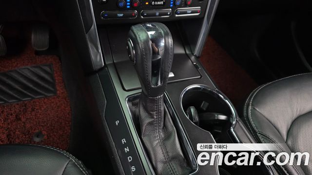 Ford Explorer 2.3 Limited 4WD 5th 2019 — фото 9