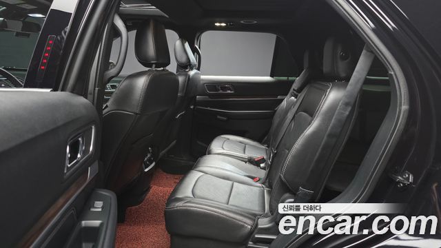 Ford Explorer 2.3 Limited 4WD 5th 2019 — фото 26