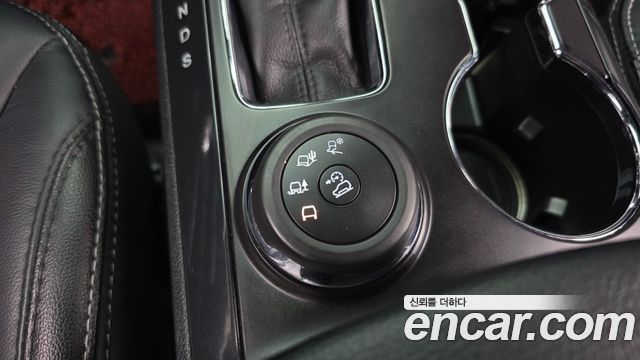 Ford Explorer 2.3 Limited 4WD 5th 2019 — фото 34
