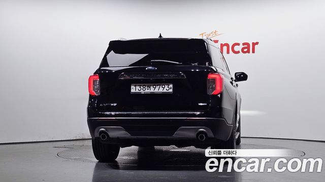 Ford Explorer (VI) 2.3 LimIted 4WD 2020 — фото 4