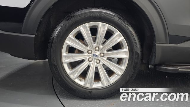 Ford Explorer (VI) 2.3 LimIted 4WD 2020 — фото 5