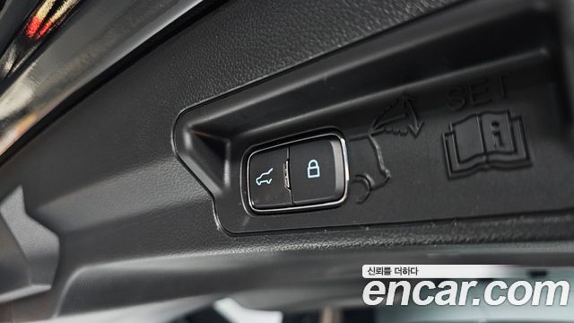 Ford Explorer (VI) 2.3 LimIted 4WD 2020 — фото 18