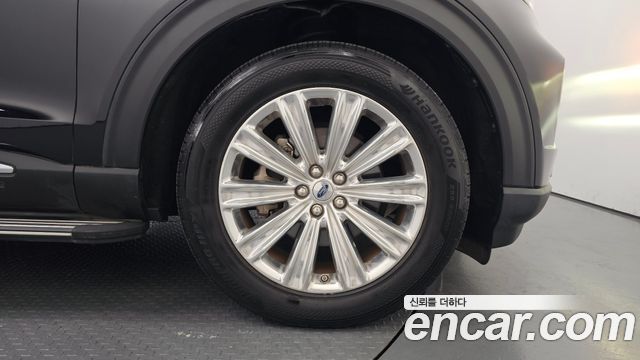 Ford Explorer (VI) 2.3 LimIted 4WD 2020 — фото 21