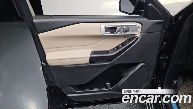 Ford Explorer (VI) 2.3 LimIted 4WD 2020 — фото 24