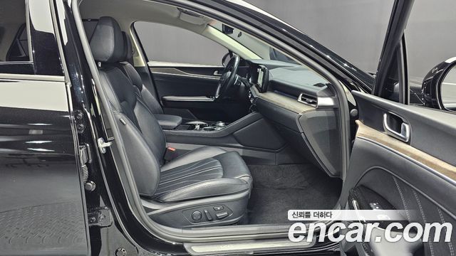 Kia K5 (III) 2.0 Signature 2023 — фото 11