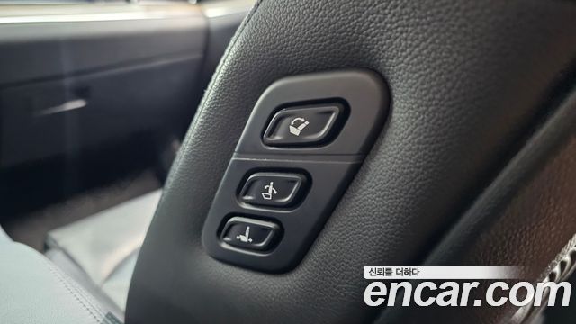 Kia K5 (III) 2.0 Signature 2023 — фото 18