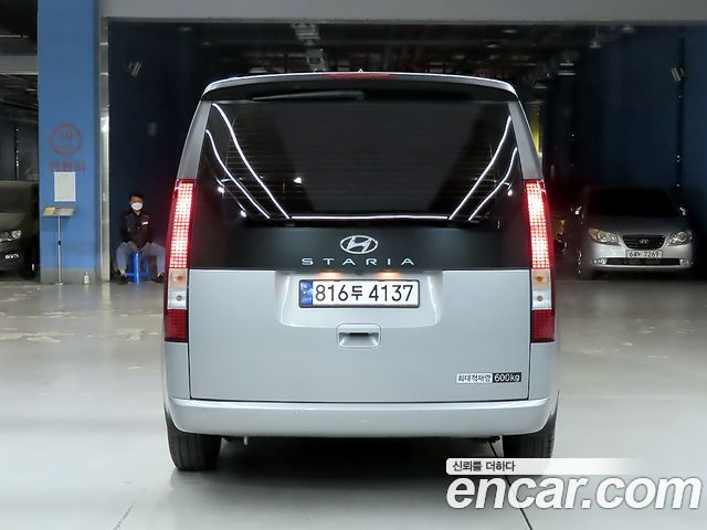 Hyundai Staria Cargo 5-Seater Modern 2023 — фото 3
