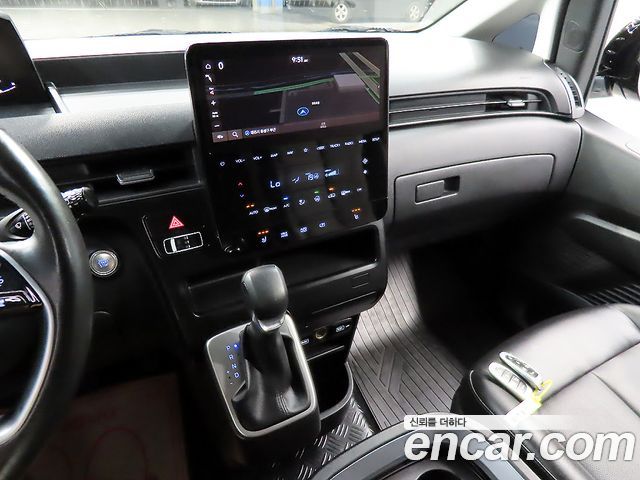 Hyundai Staria Cargo 5-Seater Modern 2023 — фото 10