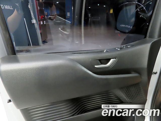 Hyundai Staria Cargo 5-Seater Modern 2023 — фото 18
