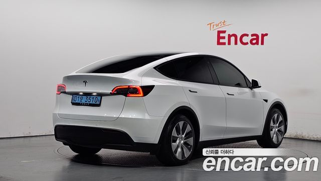 Tesla Model Y Standard Range RWD 2021 — фото 2