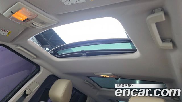 Land Rover Discovery 4 3.0 SDV6 SE 2015 — фото 20