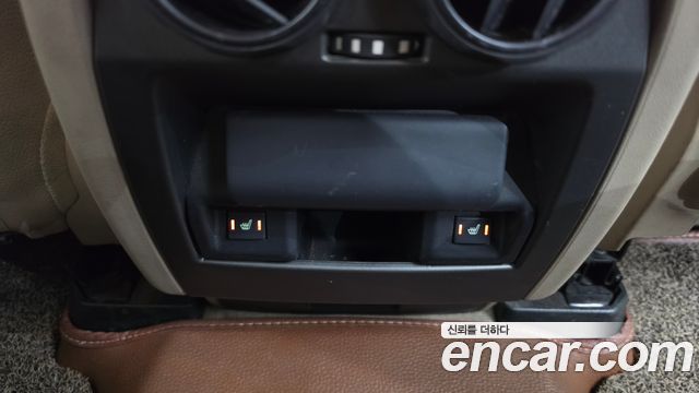 Land Rover Discovery 4 3.0 SDV6 SE 2015 — фото 23