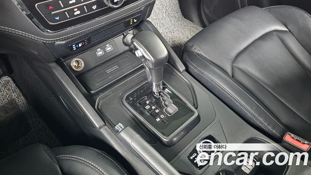 KG Mobility (SsangYong) Rexton Sports Khan Diesel 2.2 4WD Prestige 2023 — фото 9