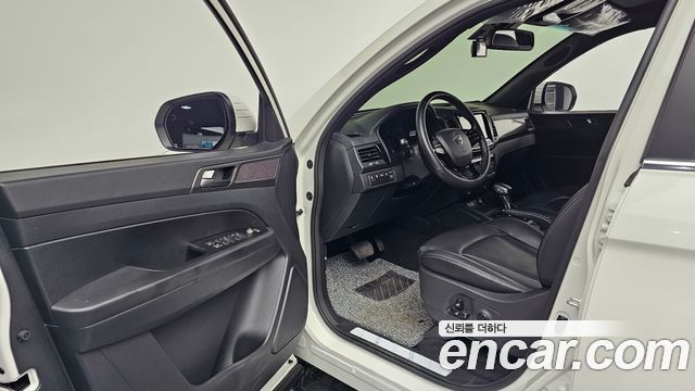 KG Mobility (SsangYong) Rexton Sports Khan Diesel 2.2 4WD Prestige 2023 — фото 10