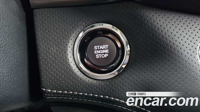 KG Mobility (SsangYong) Rexton Sports Khan Diesel 2.2 4WD Prestige 2023 — фото 19