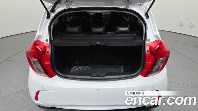 Chevrolet Spark Premier 2022 — фото 32