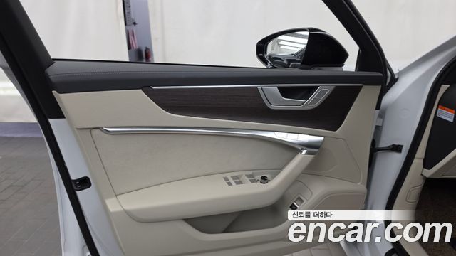 Audi A6 (C8) 45 TFSI Quattro Premium 2025 — фото 24