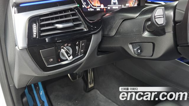 BMW 5 Series (G30) 530i M Sport Package 2023 — фото 18