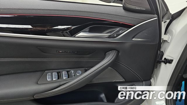 BMW 5 Series (G30) 530i M Sport Package 2023 — фото 20