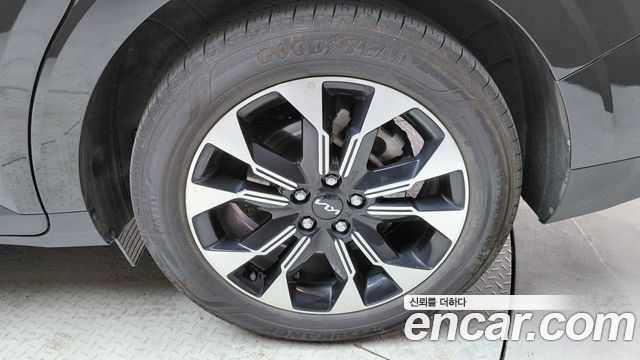 Kia Carnival (IV) Gasoline 9-Seater Signature 2023 — фото 21